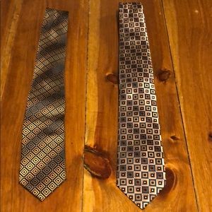 Set of two ties